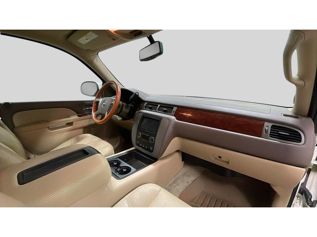 Used 2012 GMC Yukon XL SLT w/ SLT-2 Equipment Package image 18