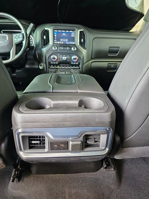 Used 2022 GMC Sierra 2500 Denali w/ Denali Black Diamond Edition AWD/4WD image 39