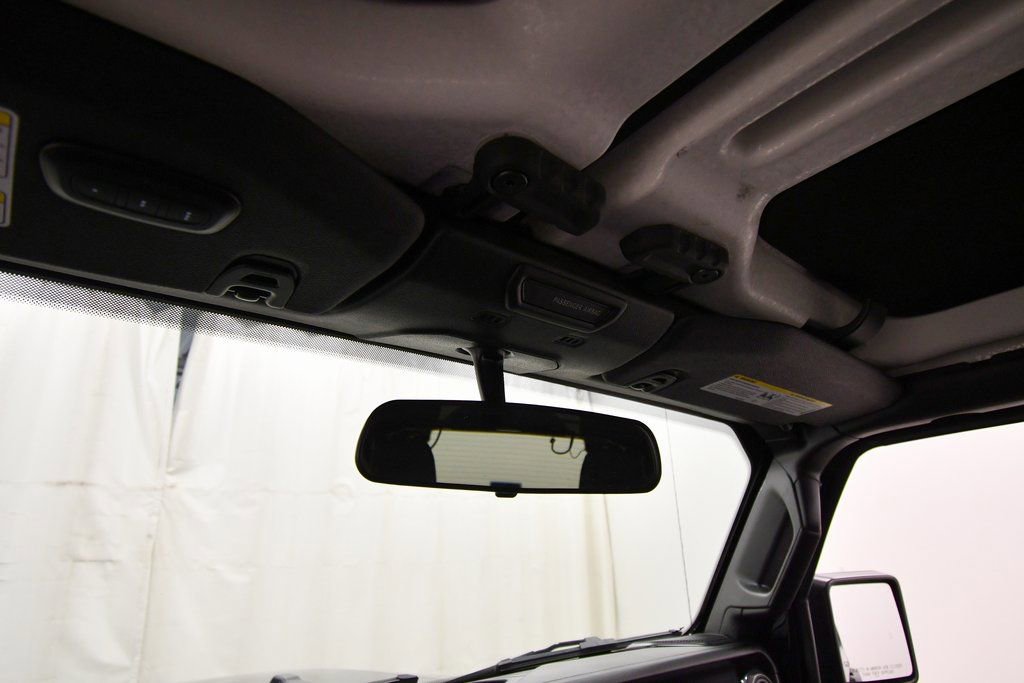 Used 2023 Jeep Wrangler Sport image 27