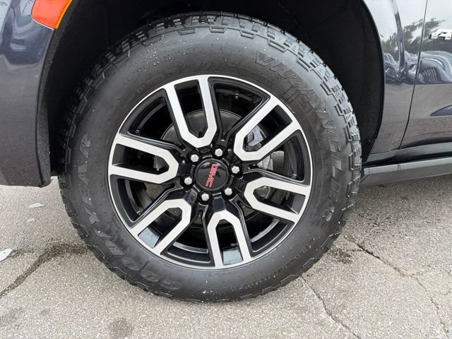Certified 2024 GMC Yukon AT4 w/ AT4 Premium Package AWD/4WD image 9