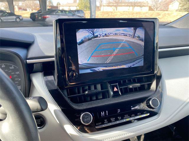 Certified 2024 Toyota Corolla SE w/ SE Convenience Package image 17