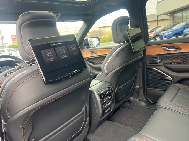 Used 2024 Jeep Grand Cherokee L Summit image 37