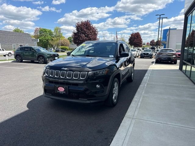 Used 2022 Jeep Compass Latitude w/ Convenience Group AWD/4WD image 6