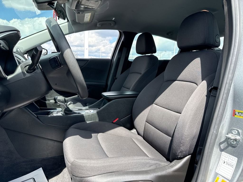 Used 2024 Chevrolet Malibu LT image 11