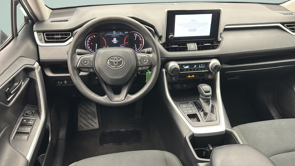 Used 2025 Toyota RAV4 LE AWD/4WD image 11
