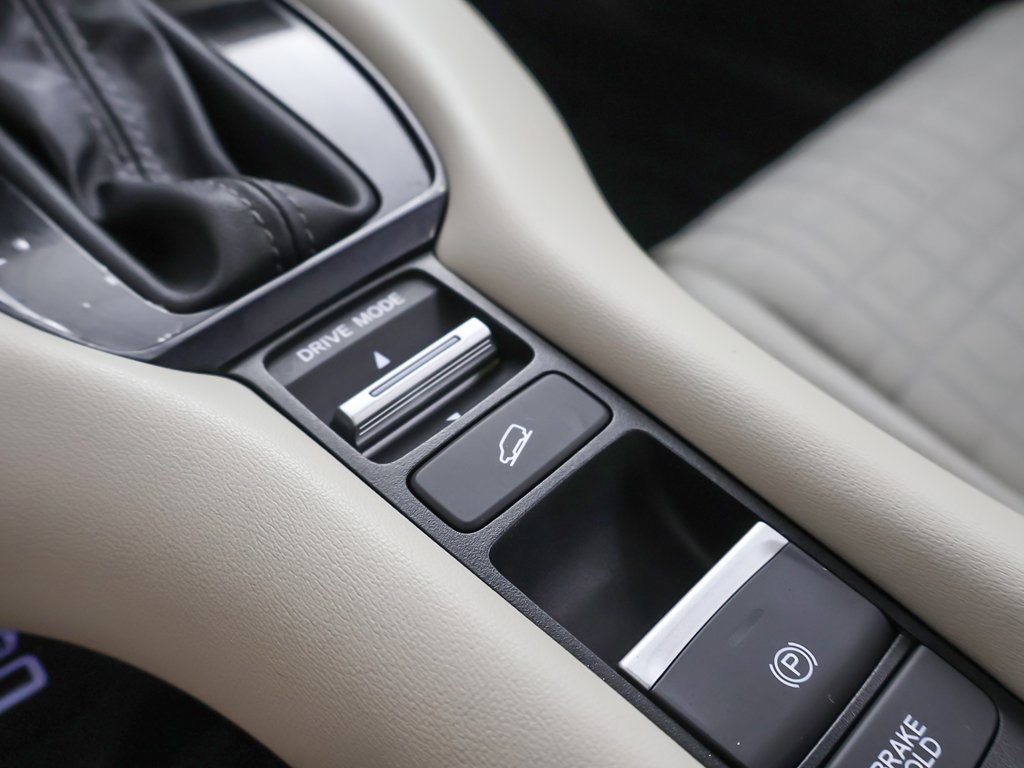 Used 2023 Honda HR-V LX image 41