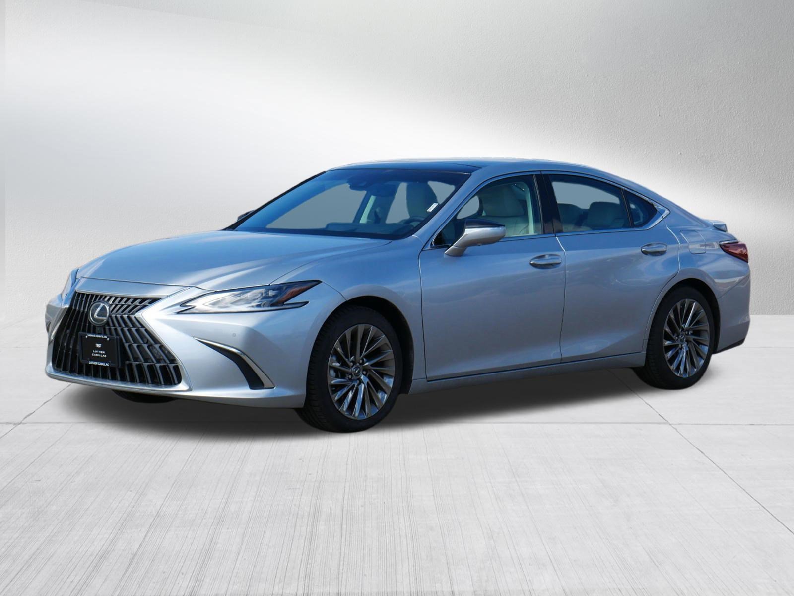Used 2025 Lexus ES 350 Ultra Luxury image 2