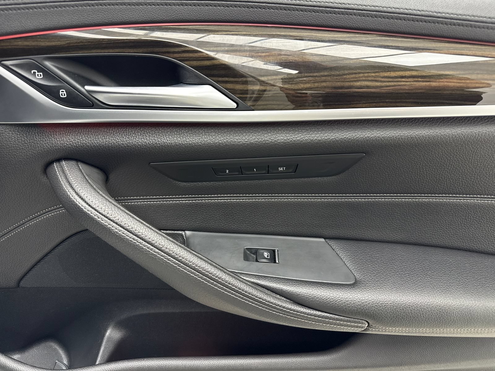 Used 2018 BMW 530i RWD image 42