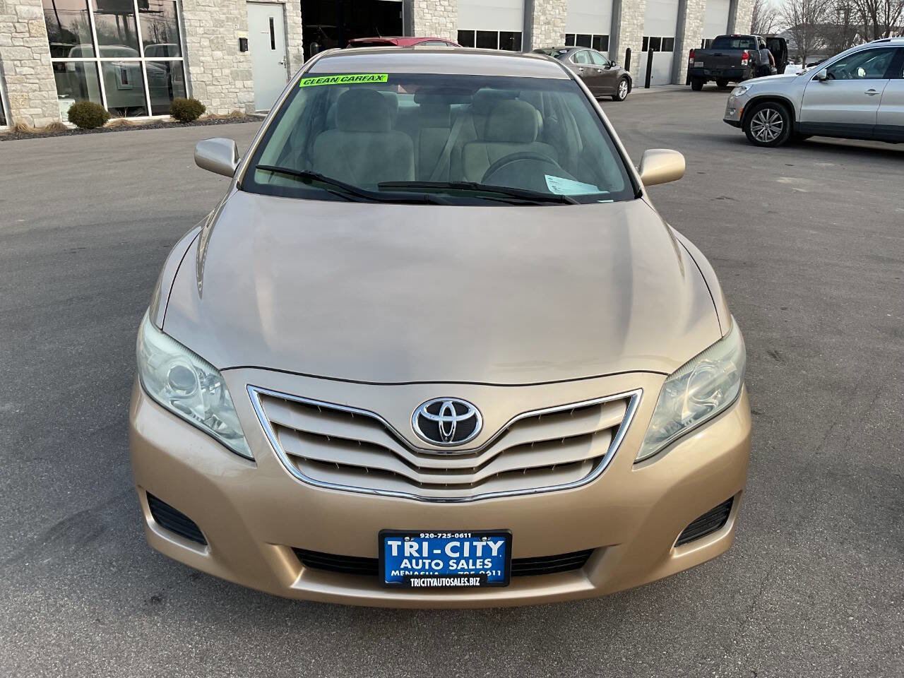 Used 2010 Toyota Camry LE image 10