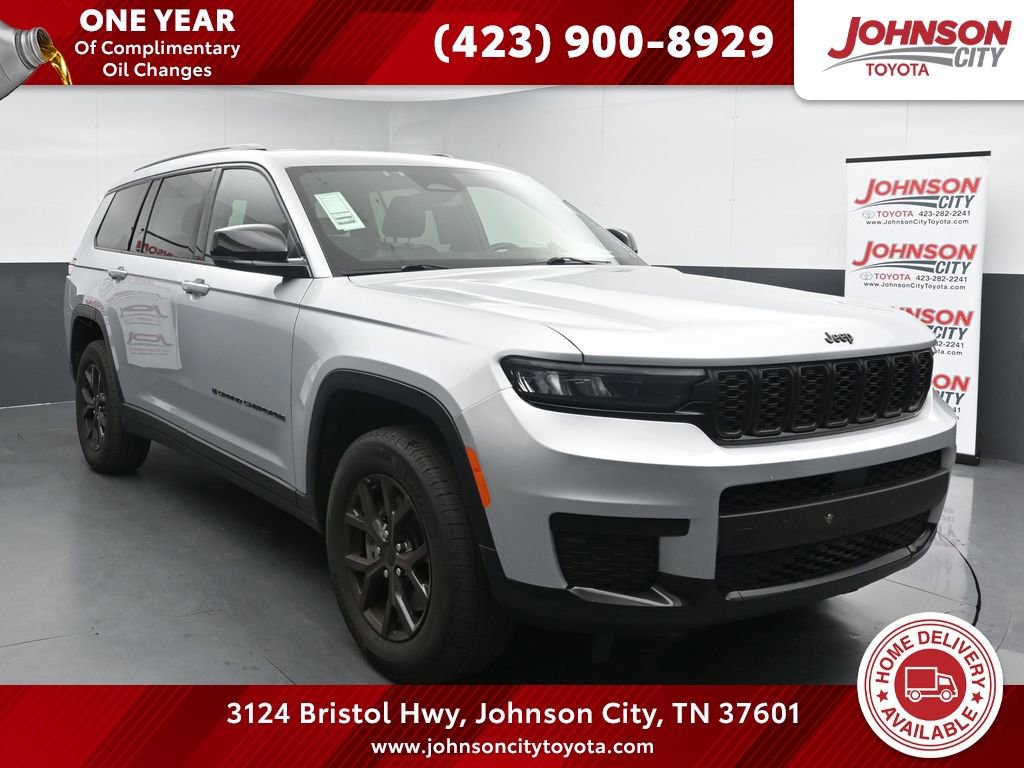 Used 2024 Jeep Grand Cherokee L Laredo AWD/4WD image 1