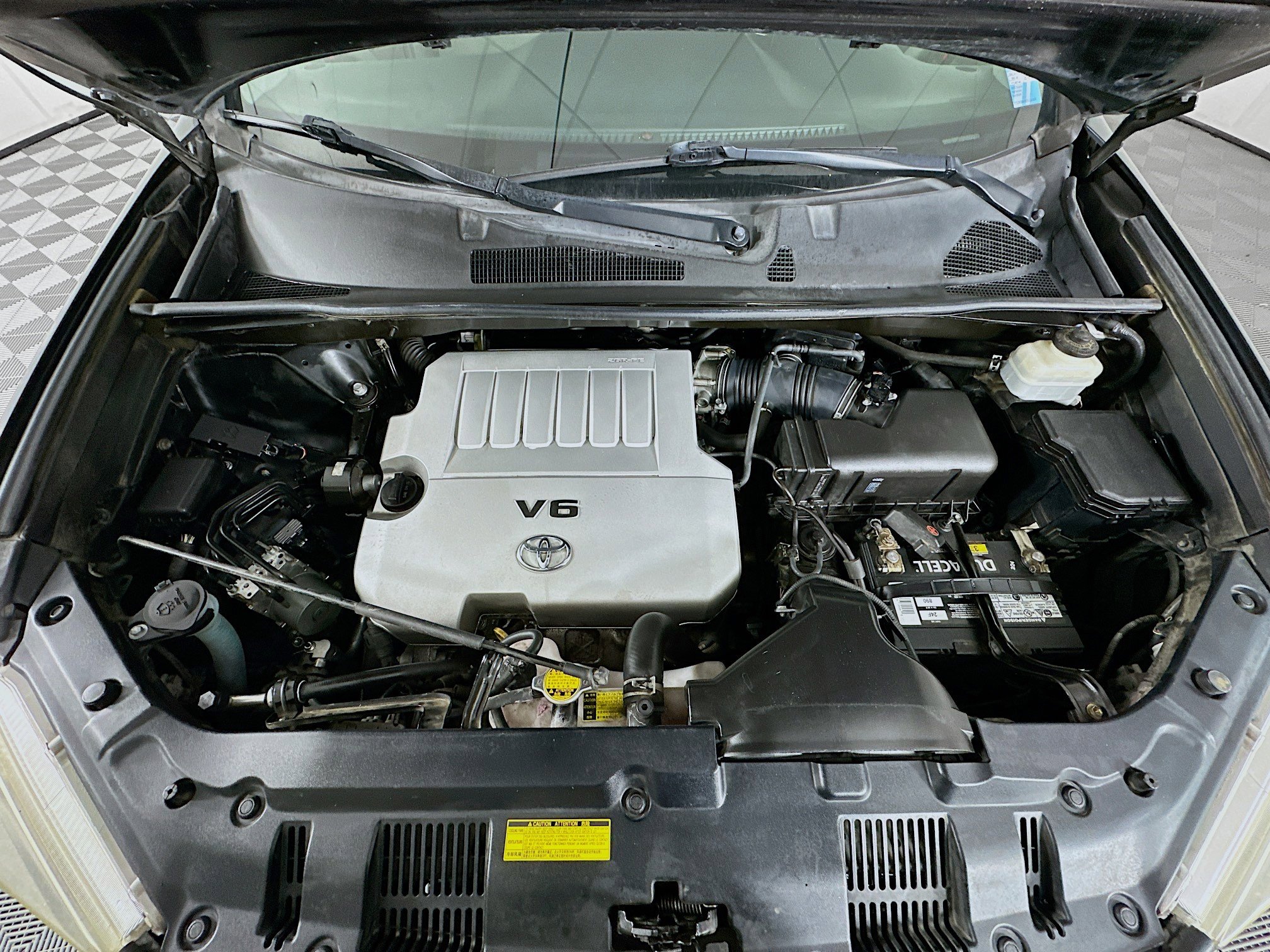 Used 2013 Toyota Highlander Plus image 32