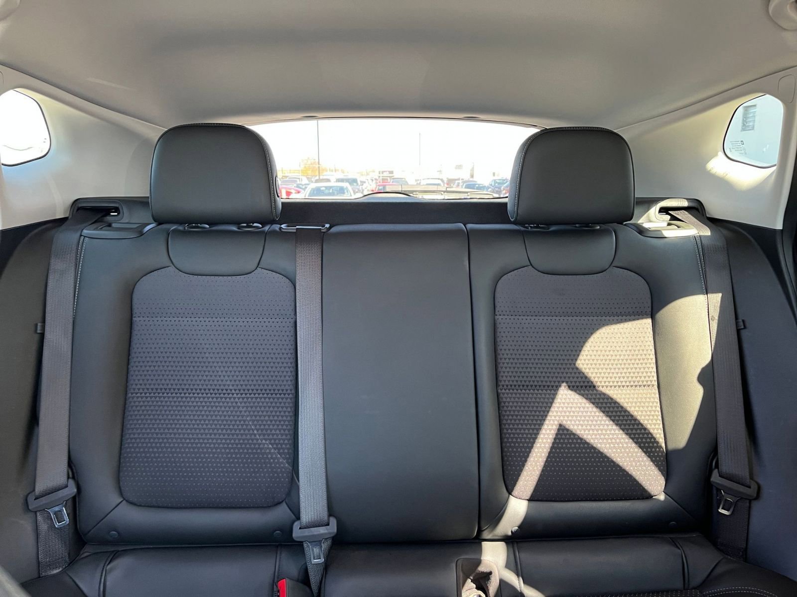 Used 2025 Chevrolet Trax LT image 38