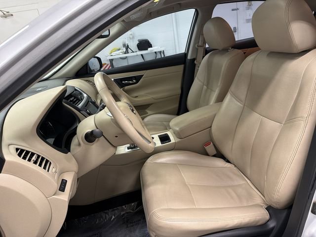 Used 2016 Nissan Altima 2.5 SL w/ 2.5 Technology Package image 19