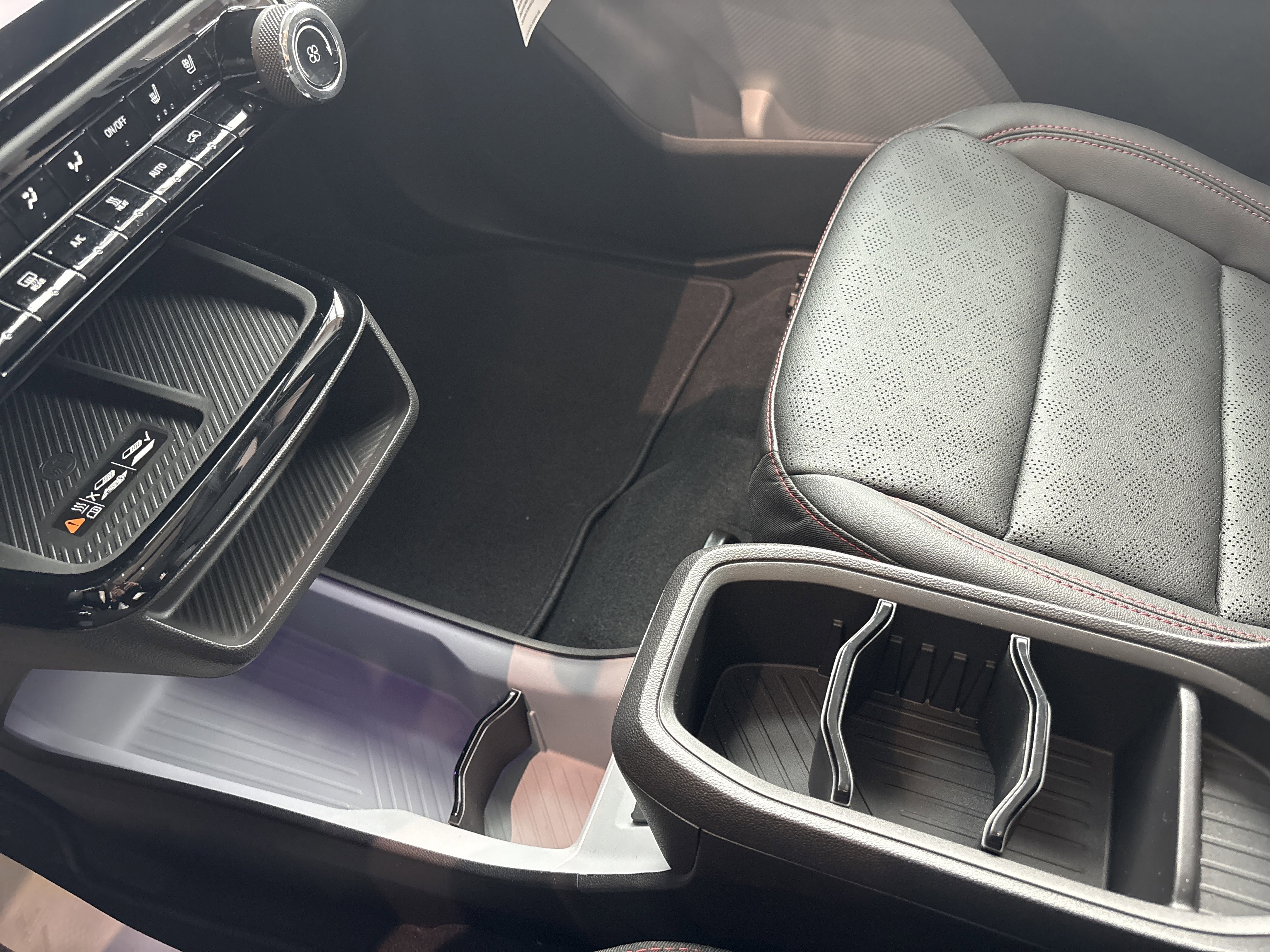 New 2027 Chevrolet Bolt RS w/ Technology Package image 21
