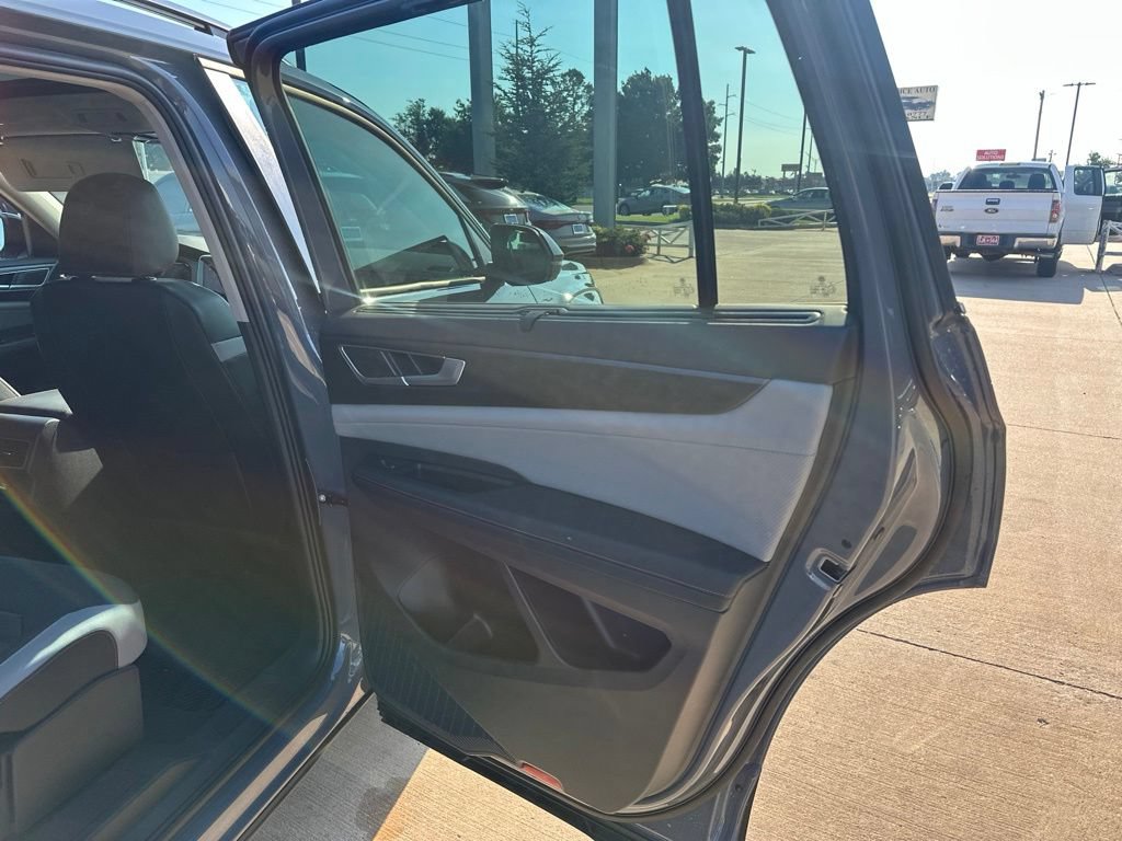 Used 2026 Volkswagen Atlas Peak Edition AWD/4WD image 15