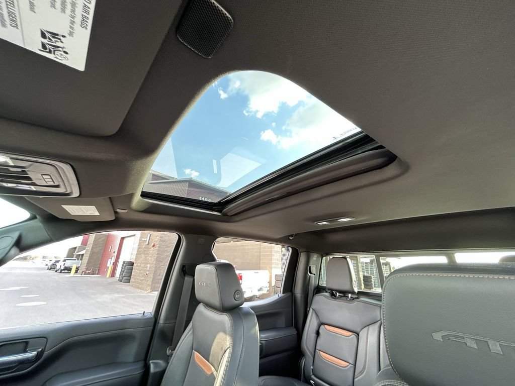 Used 2021 GMC Sierra 1500 AT4 w/ AT4 Value Package AWD/4WD image 19