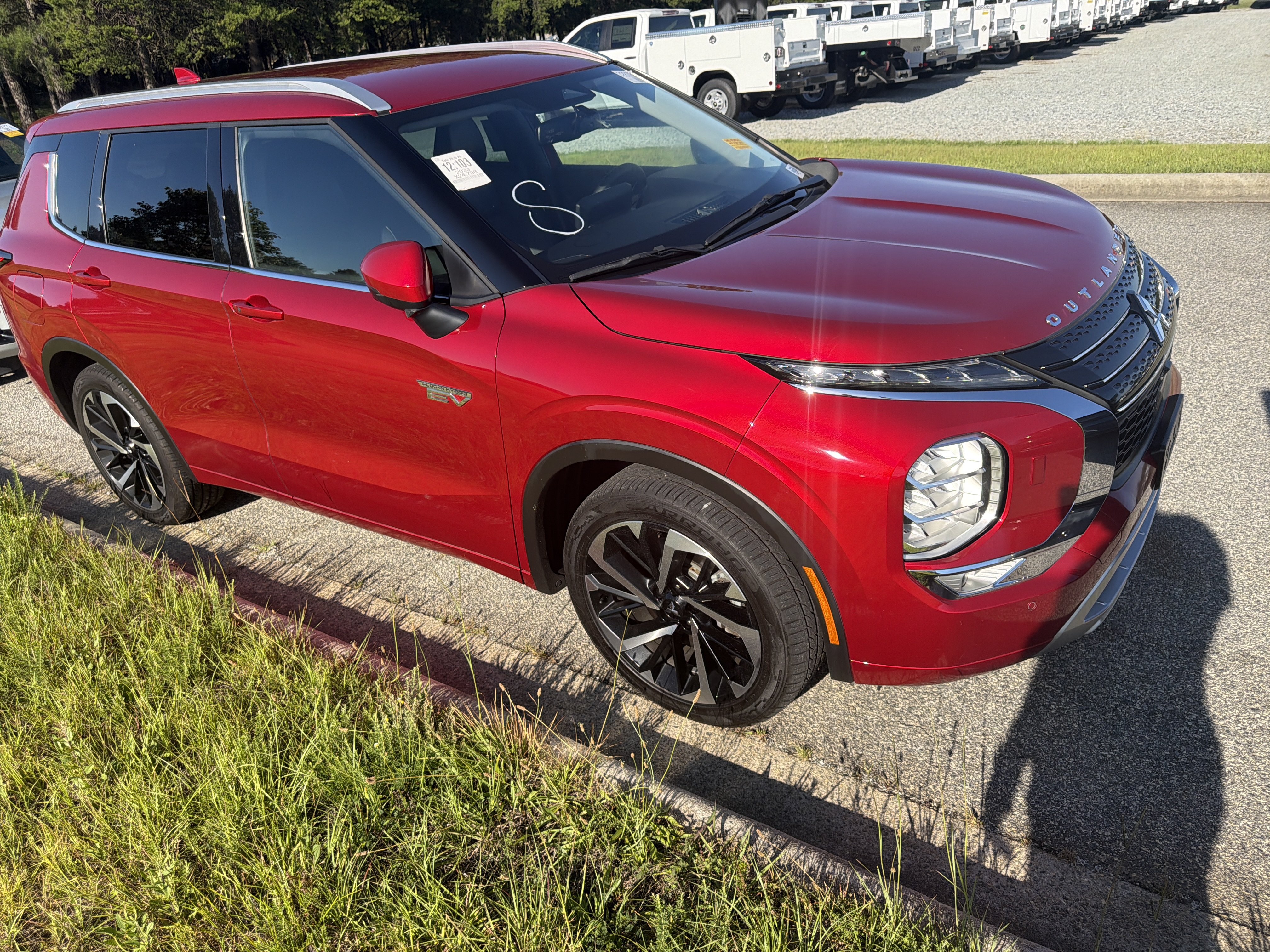 Used 2023 Mitsubishi Outlander GT AWD/4WD image 2