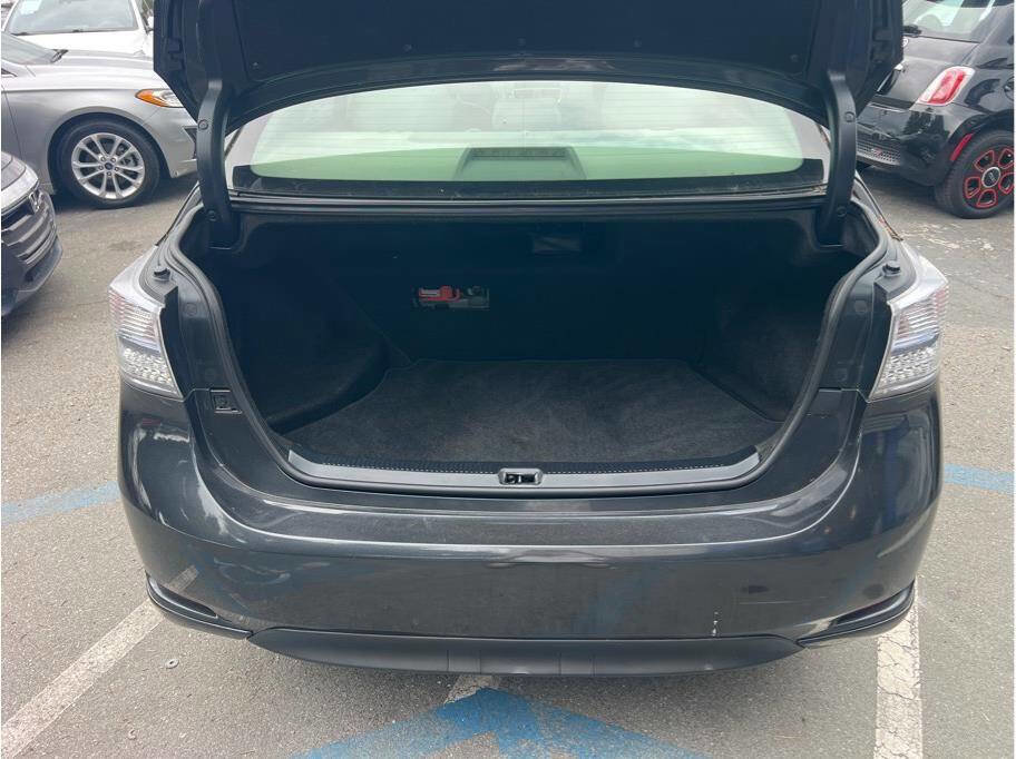 Used 2010 Lexus HS 250h FWD image 6