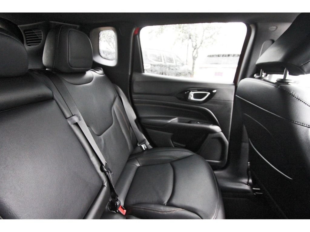 Used 2022 Jeep Compass Limited AWD/4WD image 13