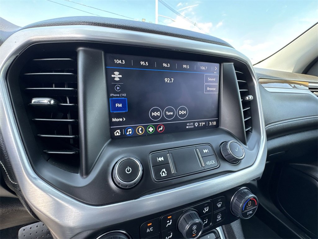 Used 2023 GMC Acadia SLE w/ Driver Convenience Package image 16