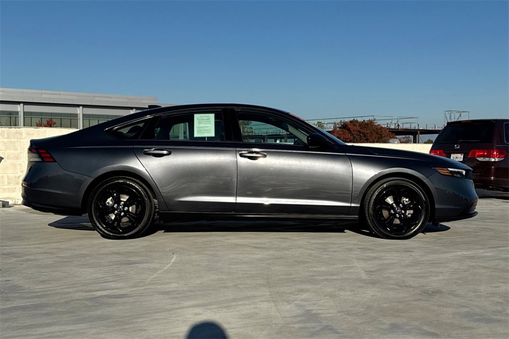 Used 2025 Honda Accord SE image 2
