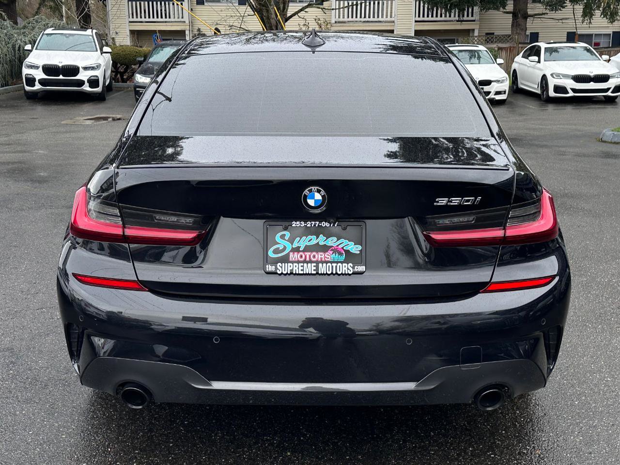 Used 2022 BMW 330i Sedan w/ M Sport Package image 11