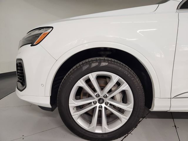 Used 2025 Audi Q7 3.0T Premium Plus image 11