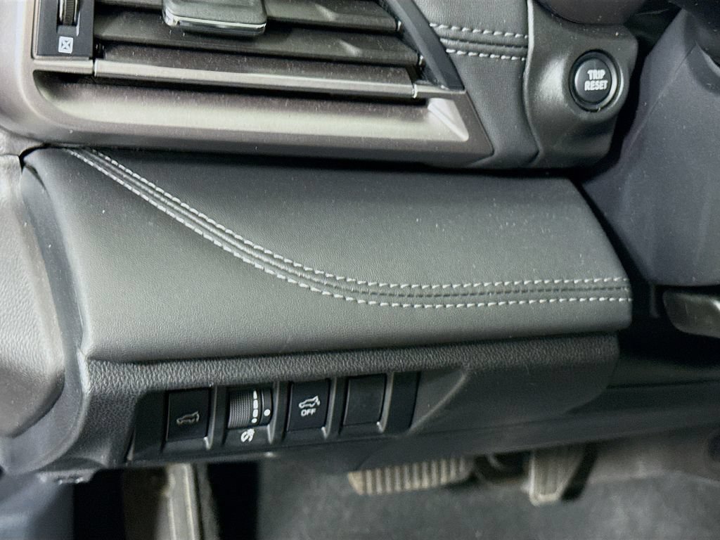 Certified 2023 Subaru Outback Limited AWD/4WD image 22