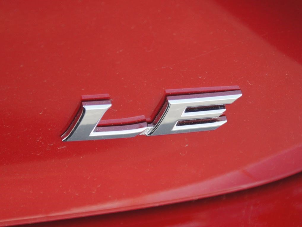 Used 2025 Toyota Camry LE w/ Convenience Package FWD image 18