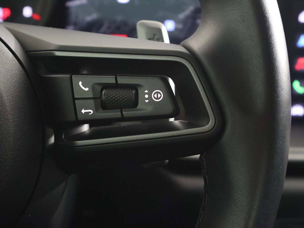 Used 2024 Porsche 911 Carrera S image 29
