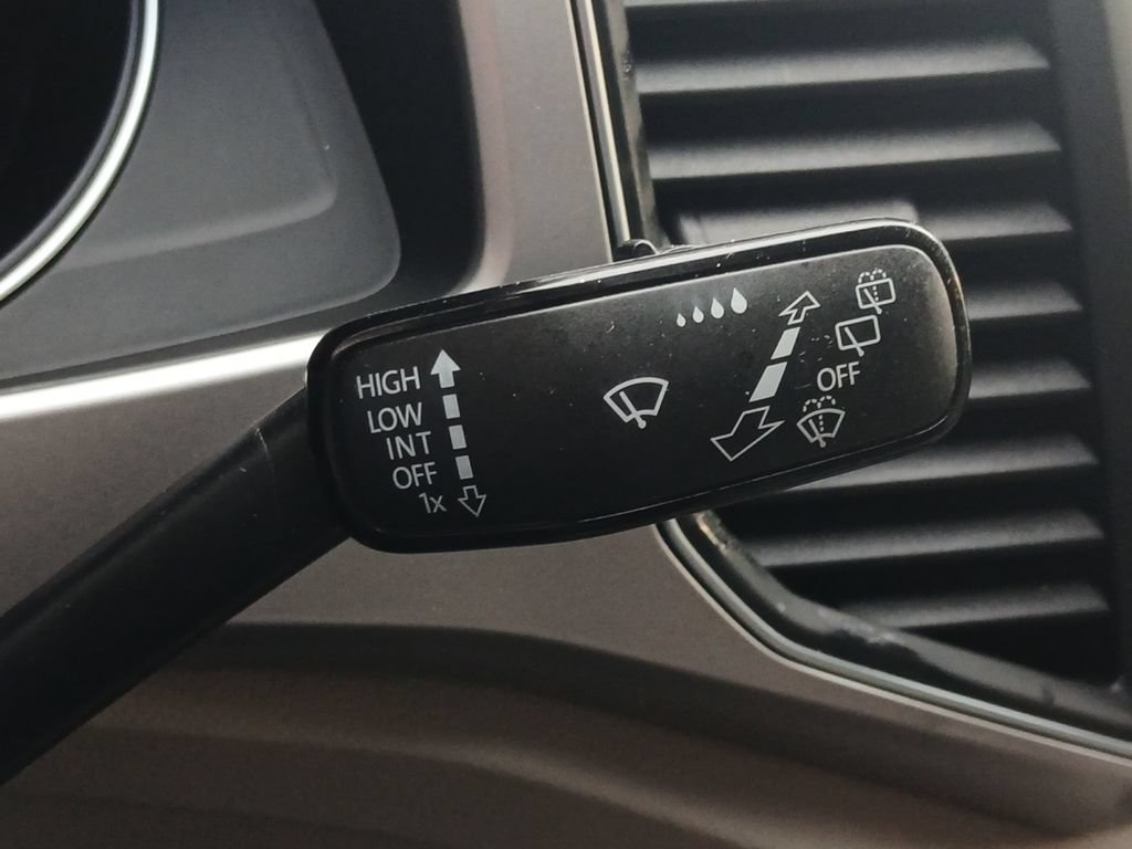 Used 2018 Volkswagen Atlas SE AWD/4WD image 7