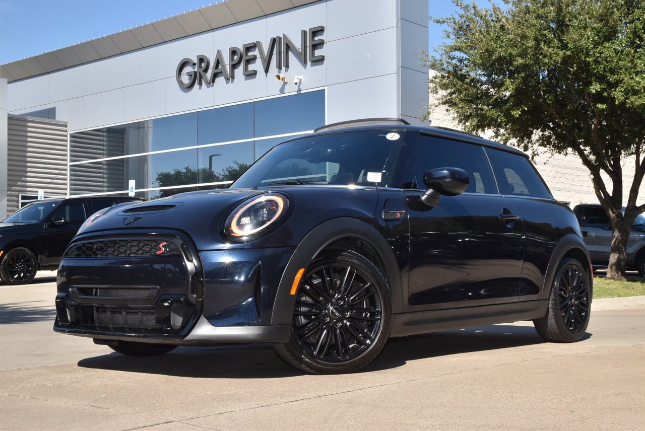 Used 2023 MINI Cooper S FWD image 2