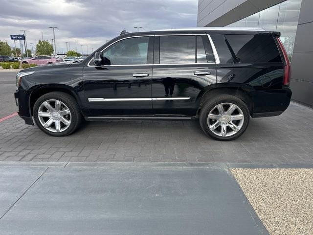 Used 2019 Cadillac Escalade Premium Luxury AWD/4WD image 8