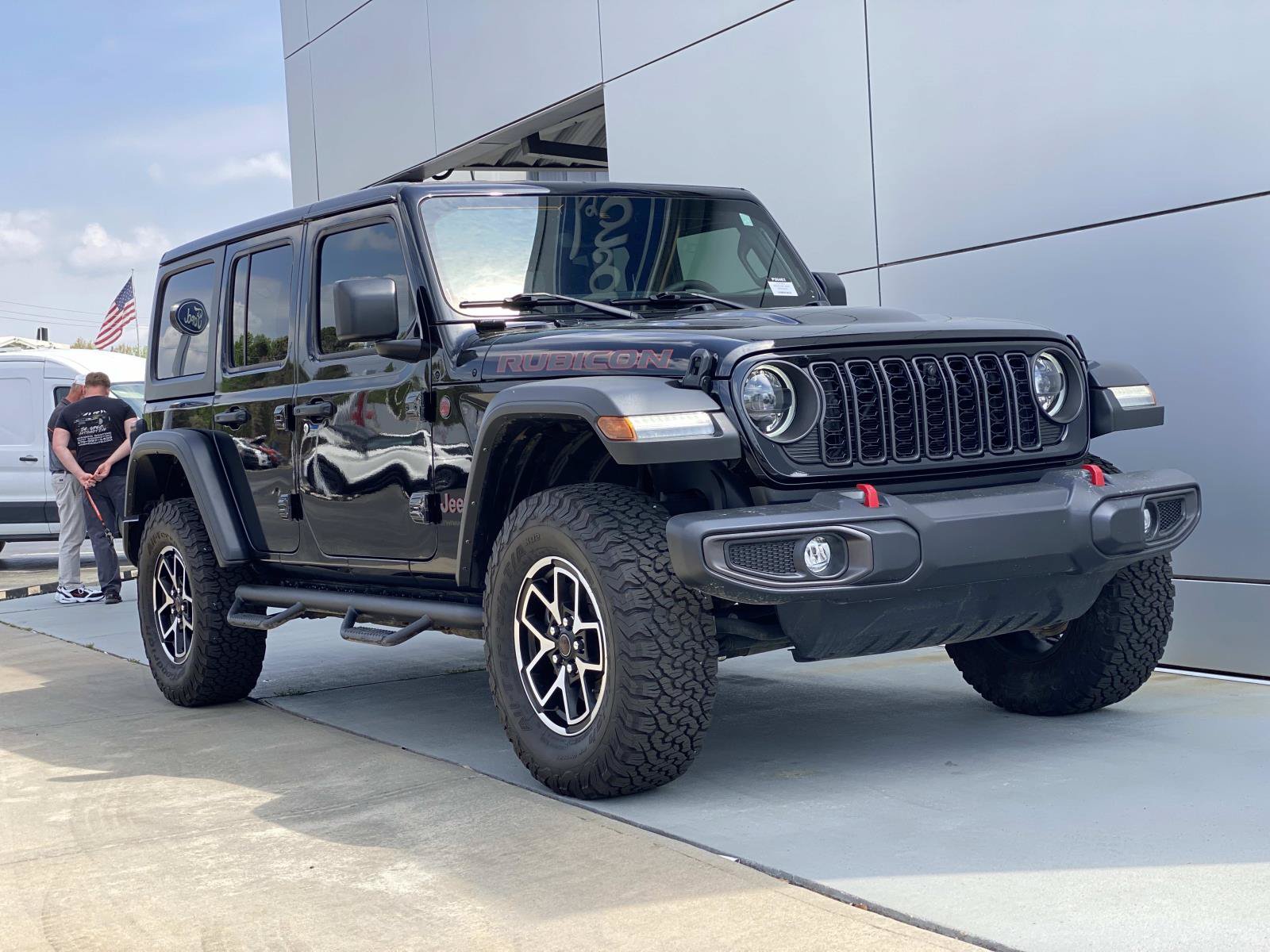 Used 2024 Jeep Wrangler Unlimited Rubicon w/ Technology Group AWD/4WD image 1