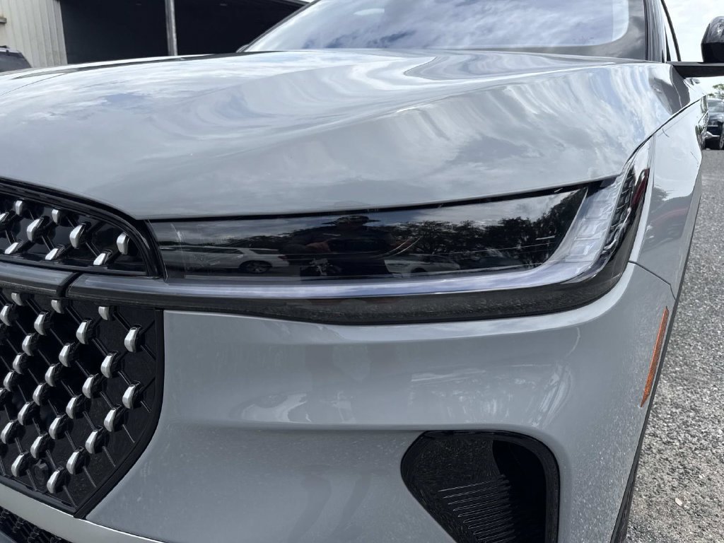 New 2026 Lincoln Nautilus Premier AWD/4WD image 9