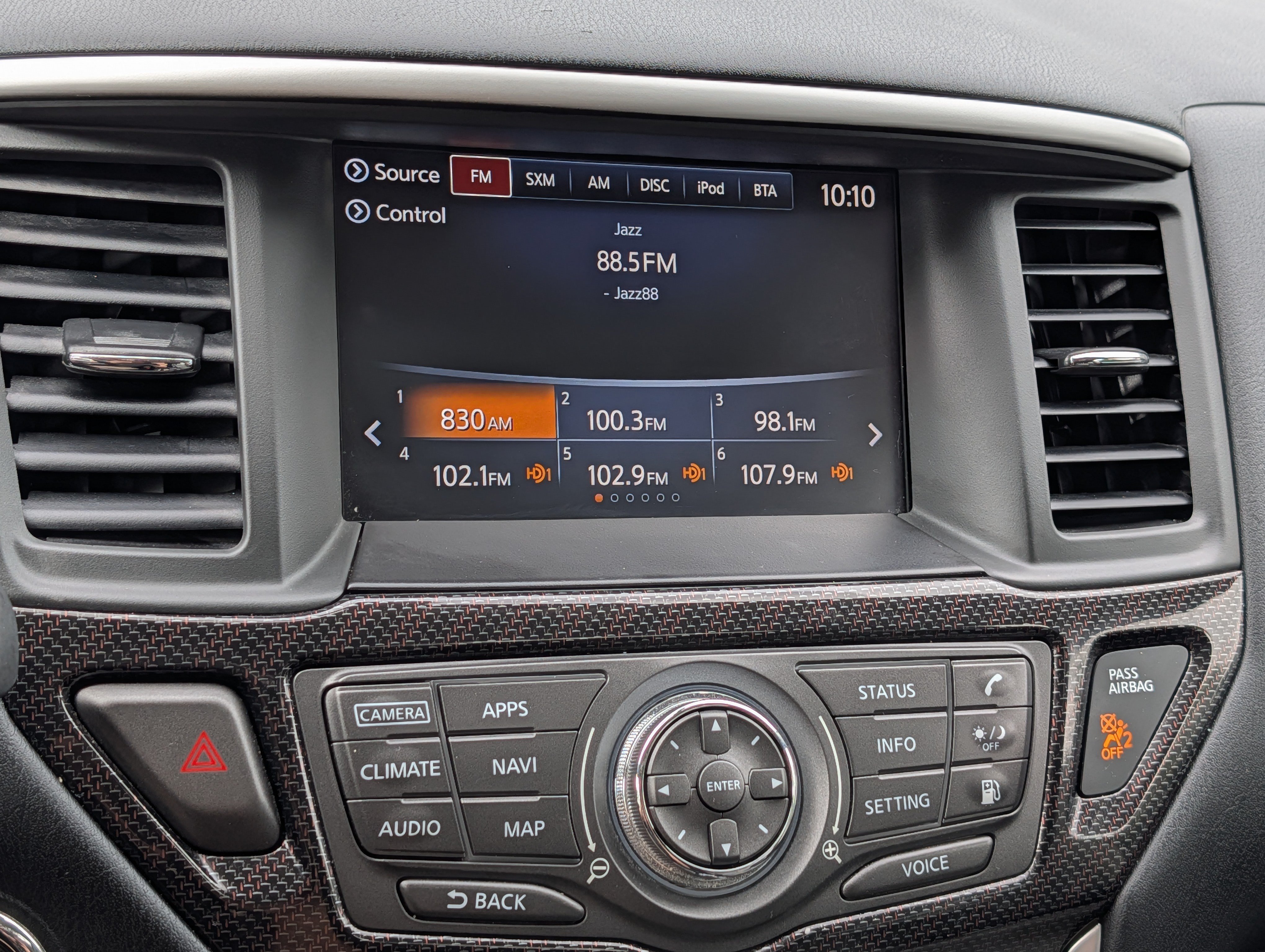 Used 2019 Nissan Pathfinder SL AWD/4WD image 22