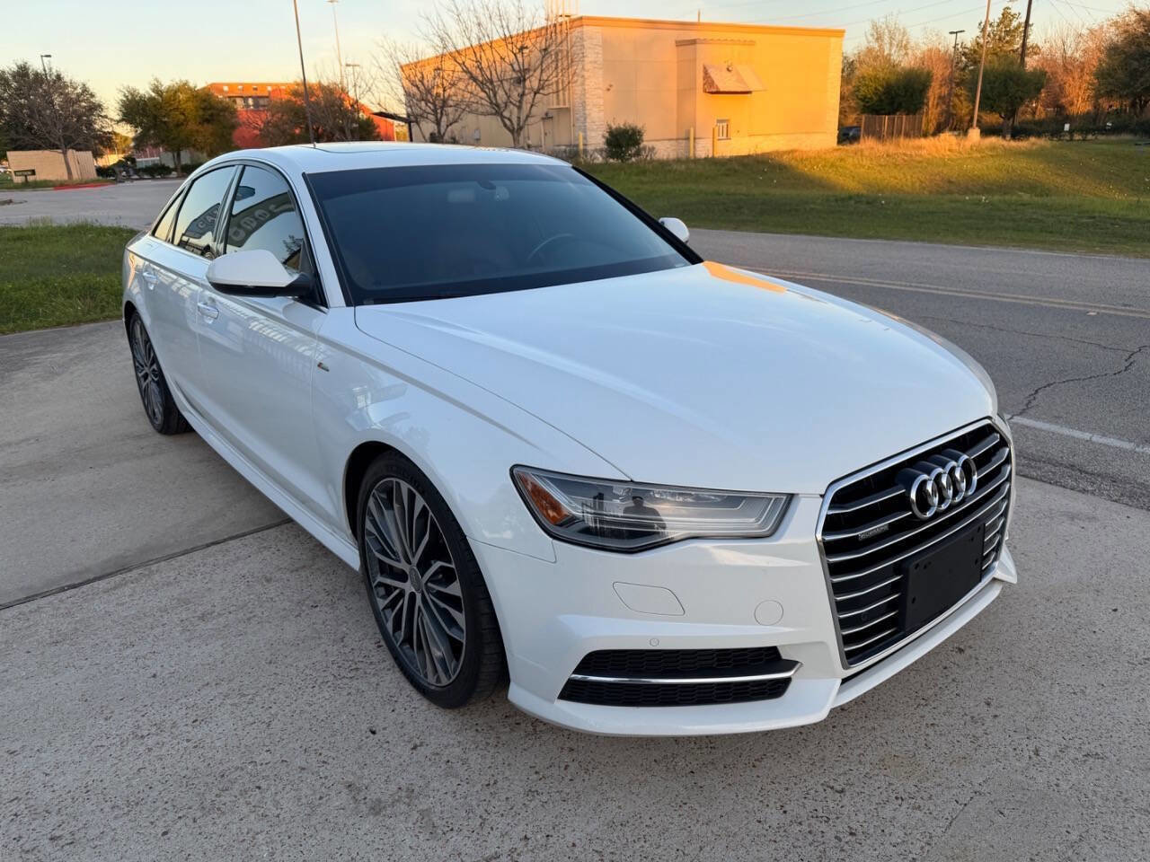 Used 2016 Audi A6 TDI Premium Plus w/ S Line Sport Package AWD/4WD image 4