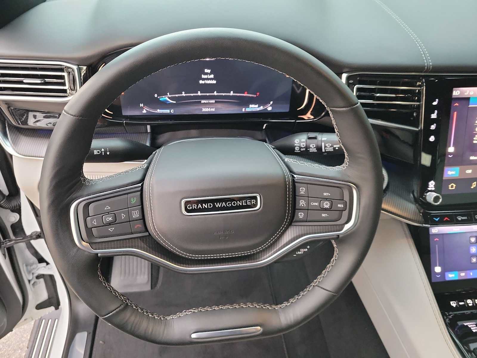 Used 2026 Jeep Grand Wagoneer Summit w/ Premium Group III AWD/4WD image 23