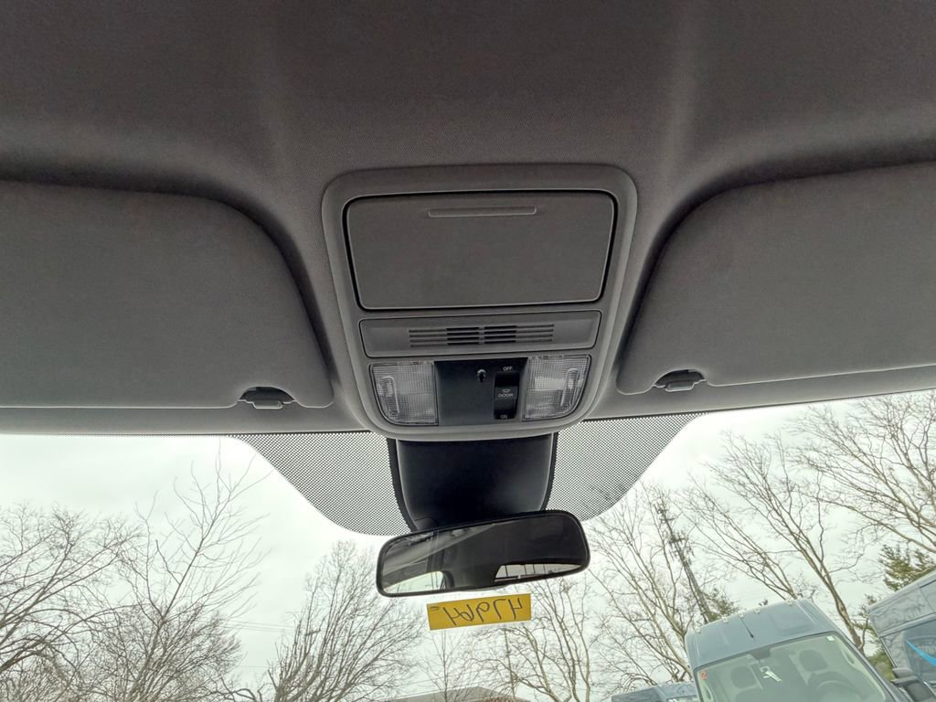 Used 2022 Honda Odyssey EX image 28