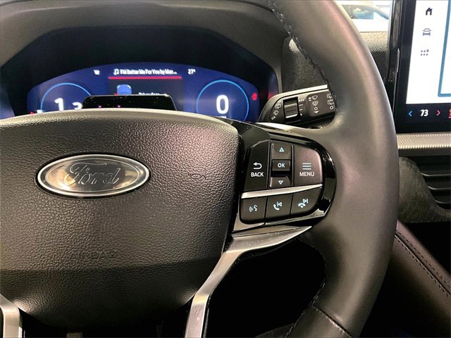 Used 2025 Ford Explorer Platinum image 25