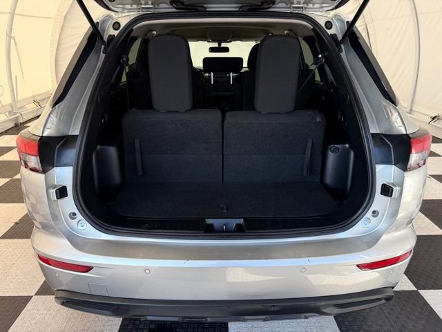 Used 2022 Mitsubishi Outlander ES image 4