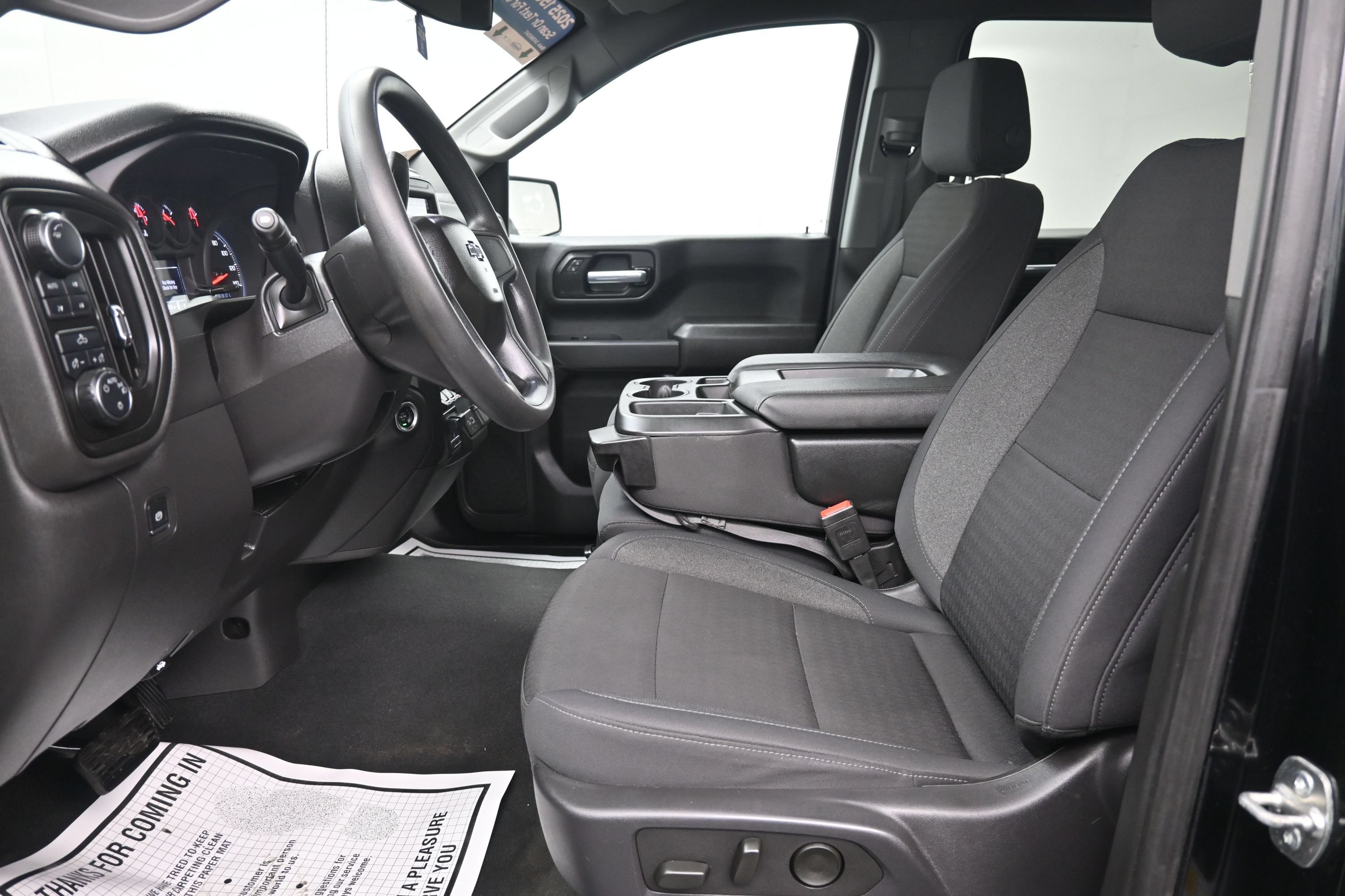 Used 2025 Chevrolet Silverado 1500 Custom Trail Boss AWD/4WD image 18