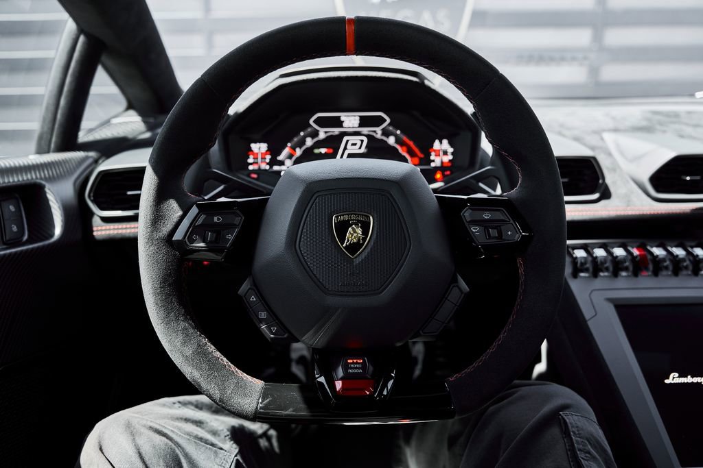 Used 2024 Lamborghini Huracan STO RWD image 54
