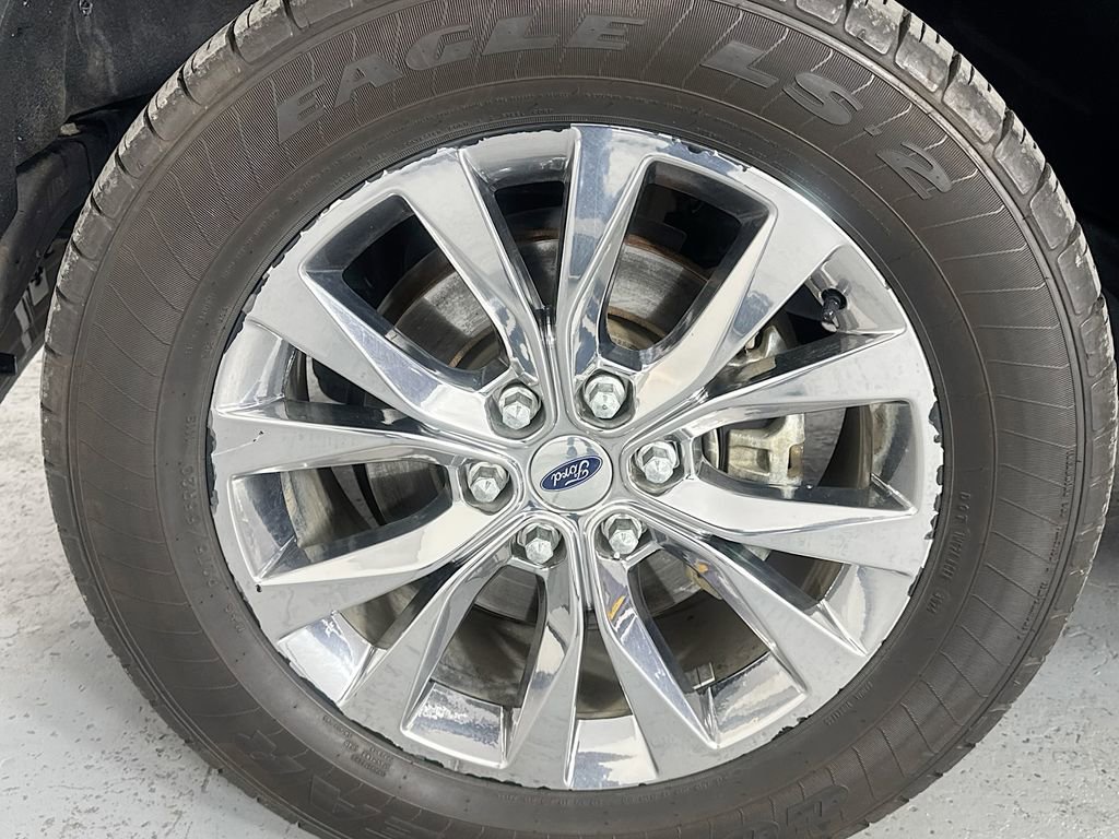 Used 2017 Ford F150 Lariat image 40