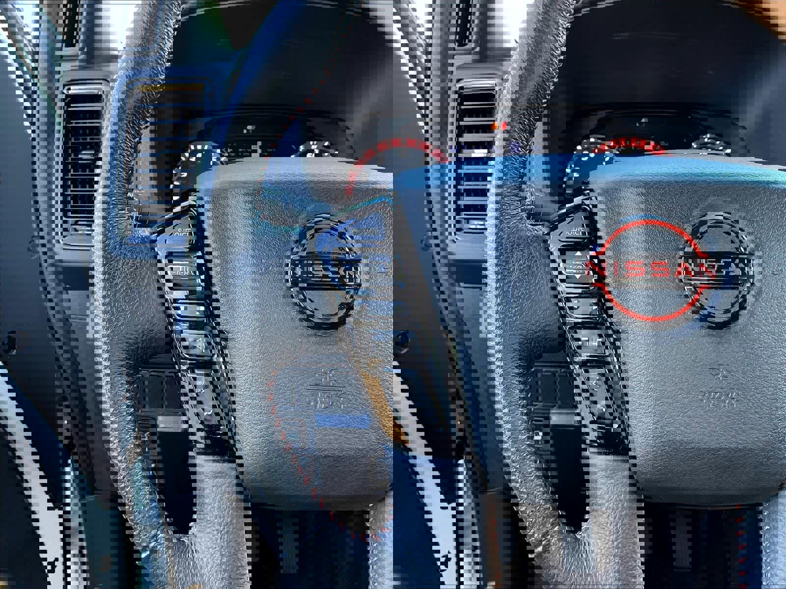 Used 2024 Nissan Frontier PRO-4X w/ Technology Package image 20