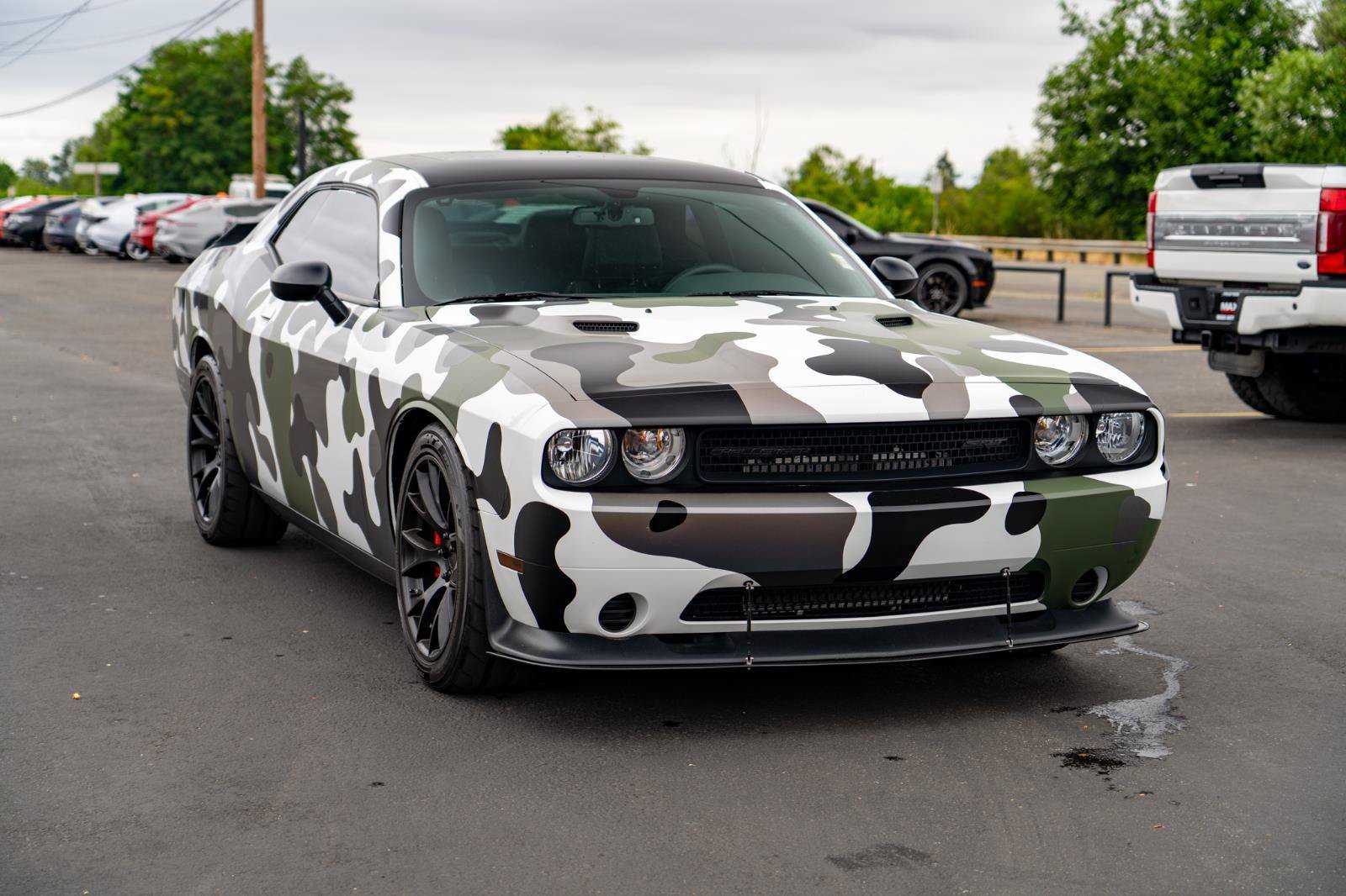Used 2014 Dodge Challenger SRT8 Core w/ Satin Vapor Edition RWD image 2
