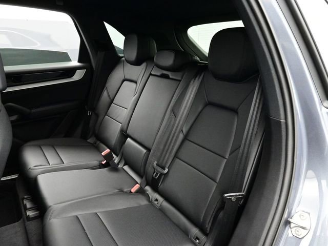 New 2026 Porsche Cayenne image 13