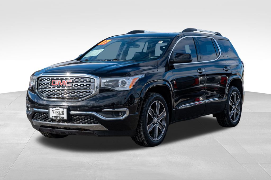 Used 2017 GMC Acadia Denali image 3