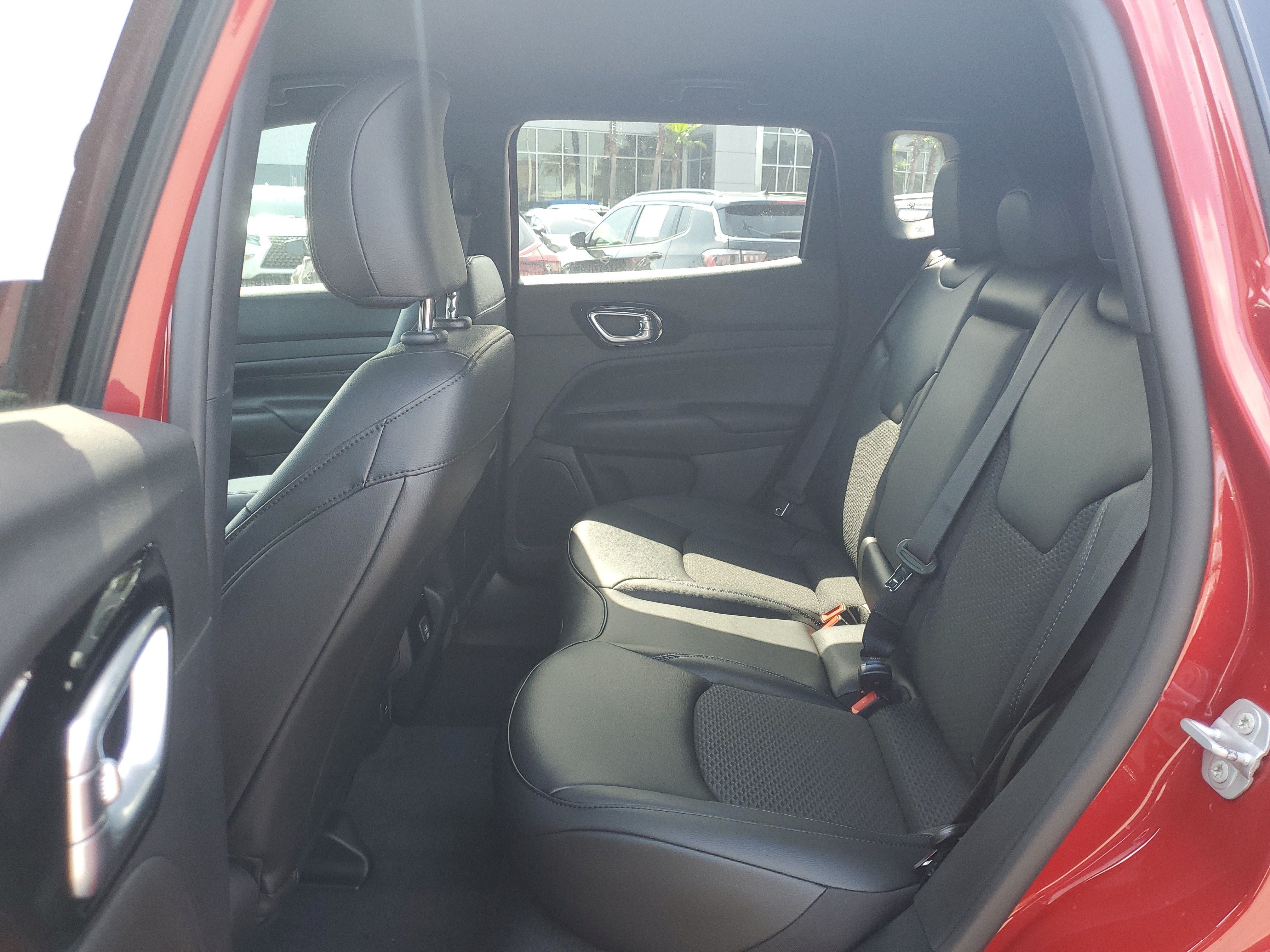 New 2026 Jeep Compass Latitude AWD/4WD image 27