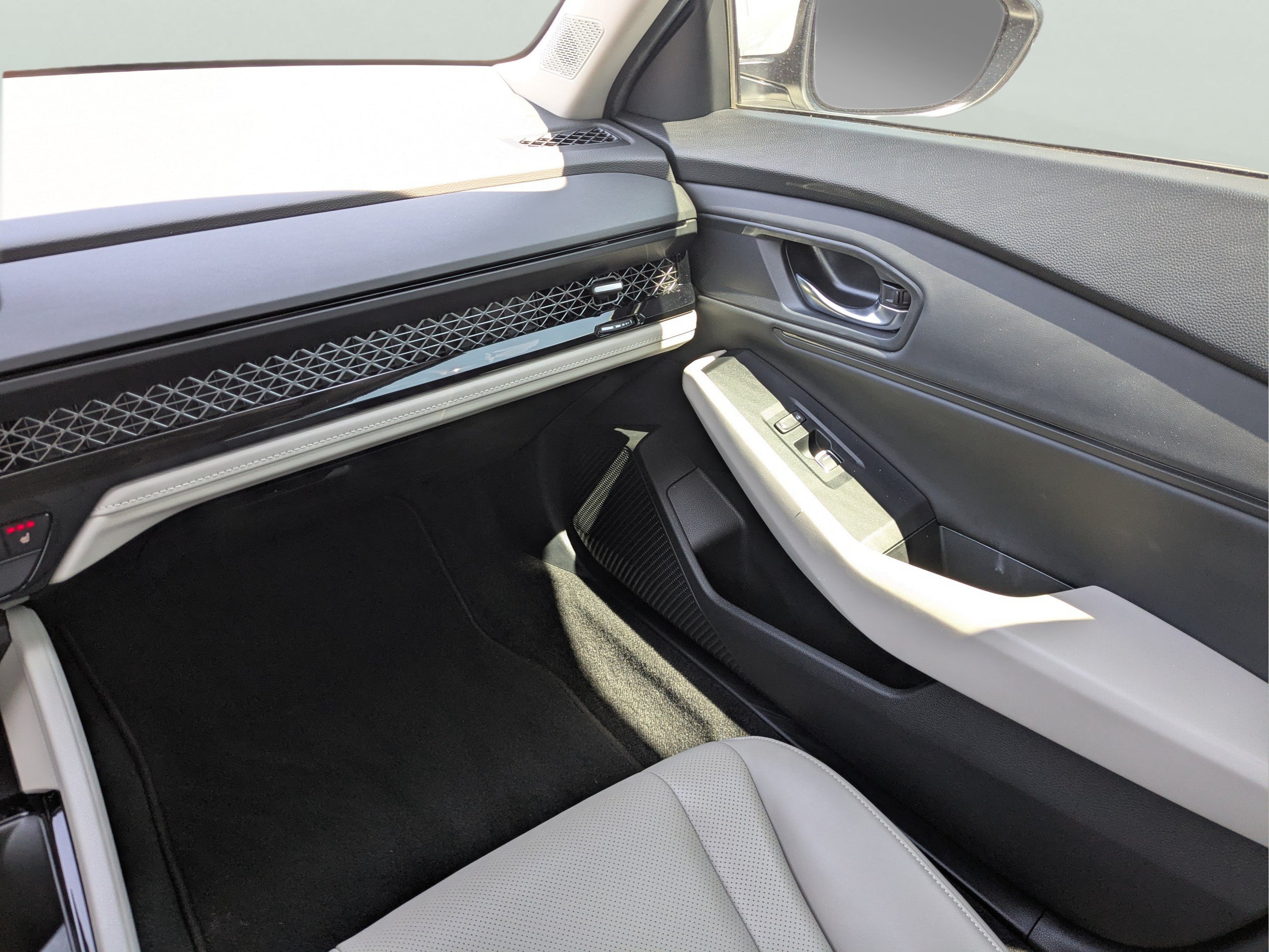 Used 2023 Honda Accord EX-L image 14